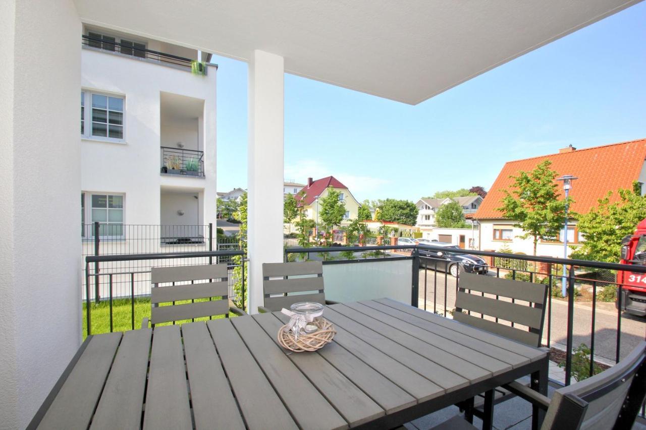 Zentrale Fewo Mit Terrasse, Gratis Nutzung Vom Ahoi Erlebnisbad Und Sauna In Sellin - Villa Anni Fewo 02 괴렌 외부 사진