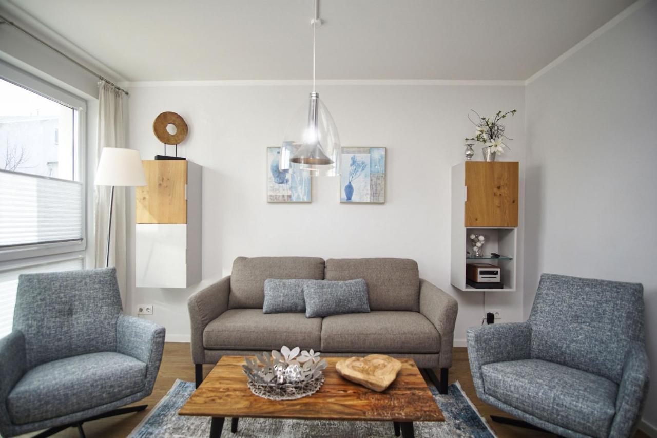 Zentrale Fewo Mit Terrasse, Gratis Nutzung Vom Ahoi Erlebnisbad Und Sauna In Sellin - Villa Anni Fewo 02 괴렌 외부 사진